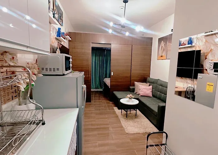 Aparthotel Makati Ph 4*