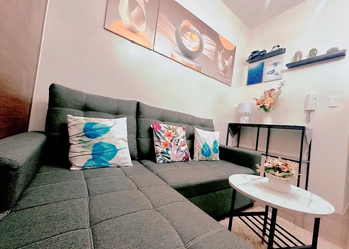 Makati Ph Aparthotel 4*
