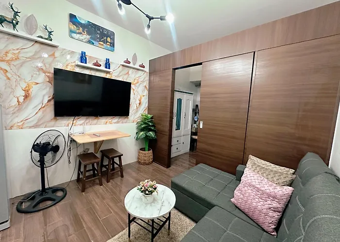 Makati Ph Aparthotel 4*